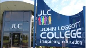 Học bổng A – Level lên tới 100% học phí với John Leggott College